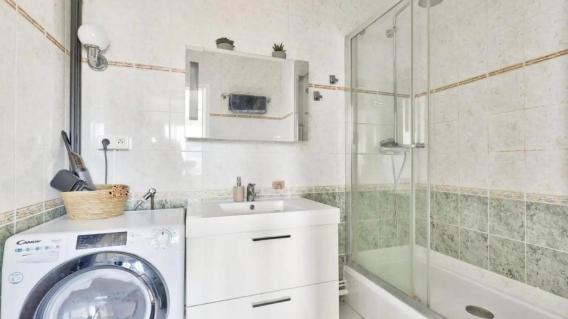 Cozy 50 M Near Pere-Lachaise Apartment Paris